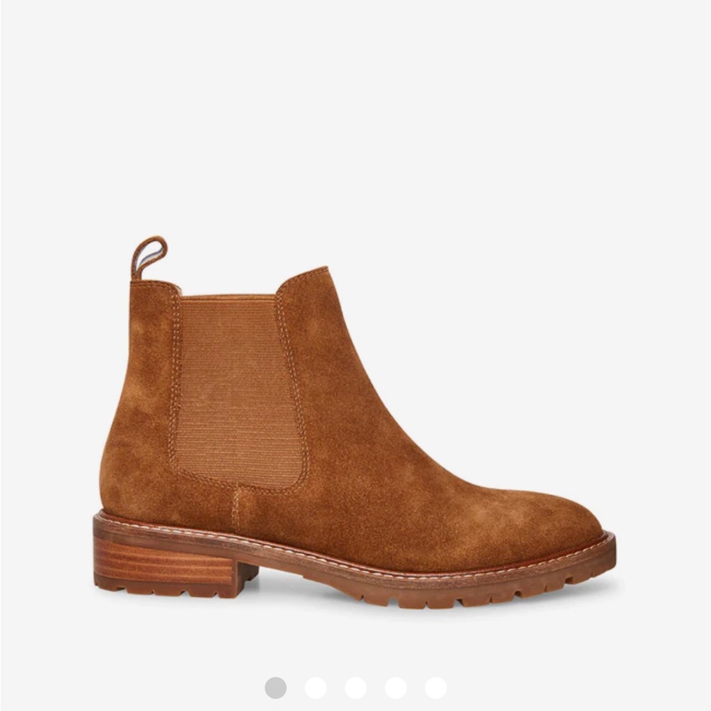 STEVE MADDEN Leopold Chelsea boots